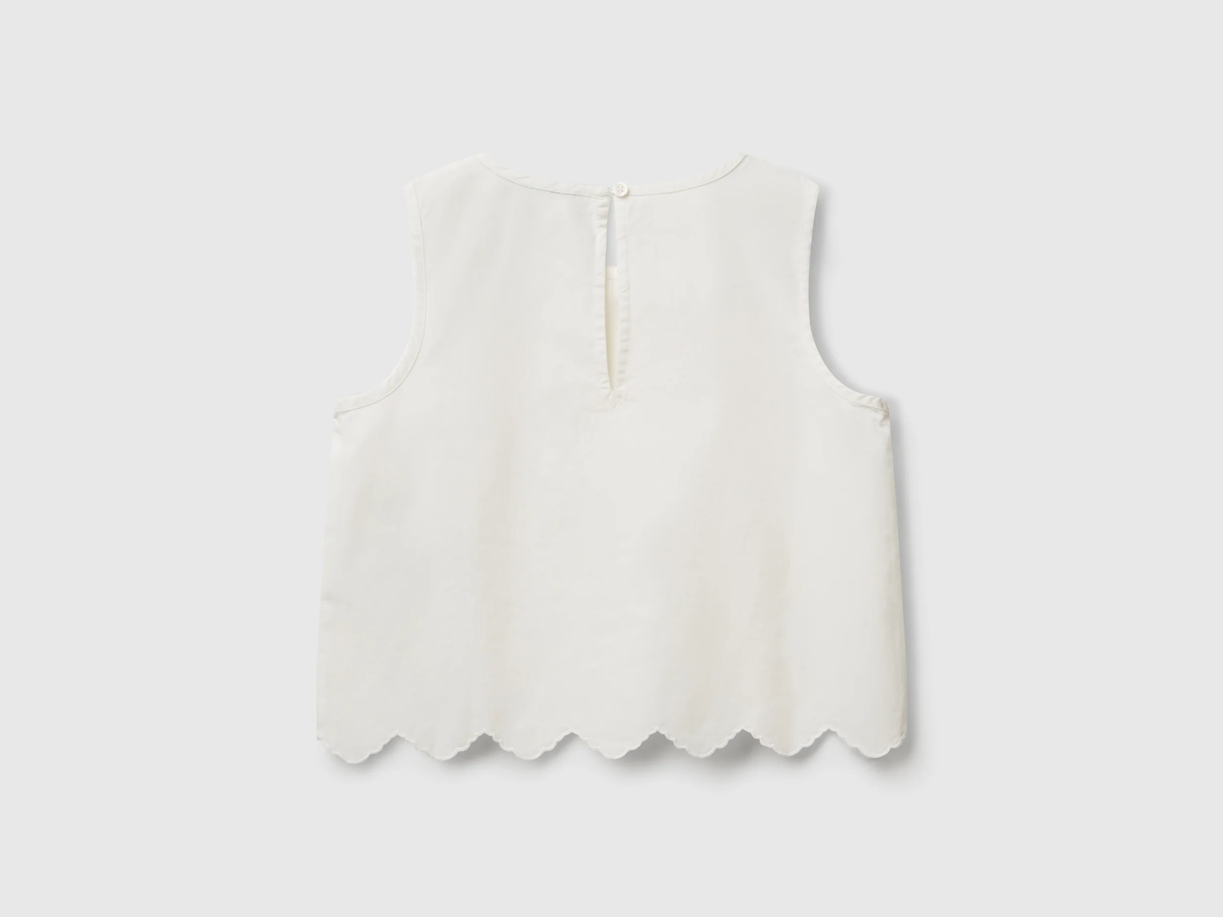 Top con patch crochet - Image 2