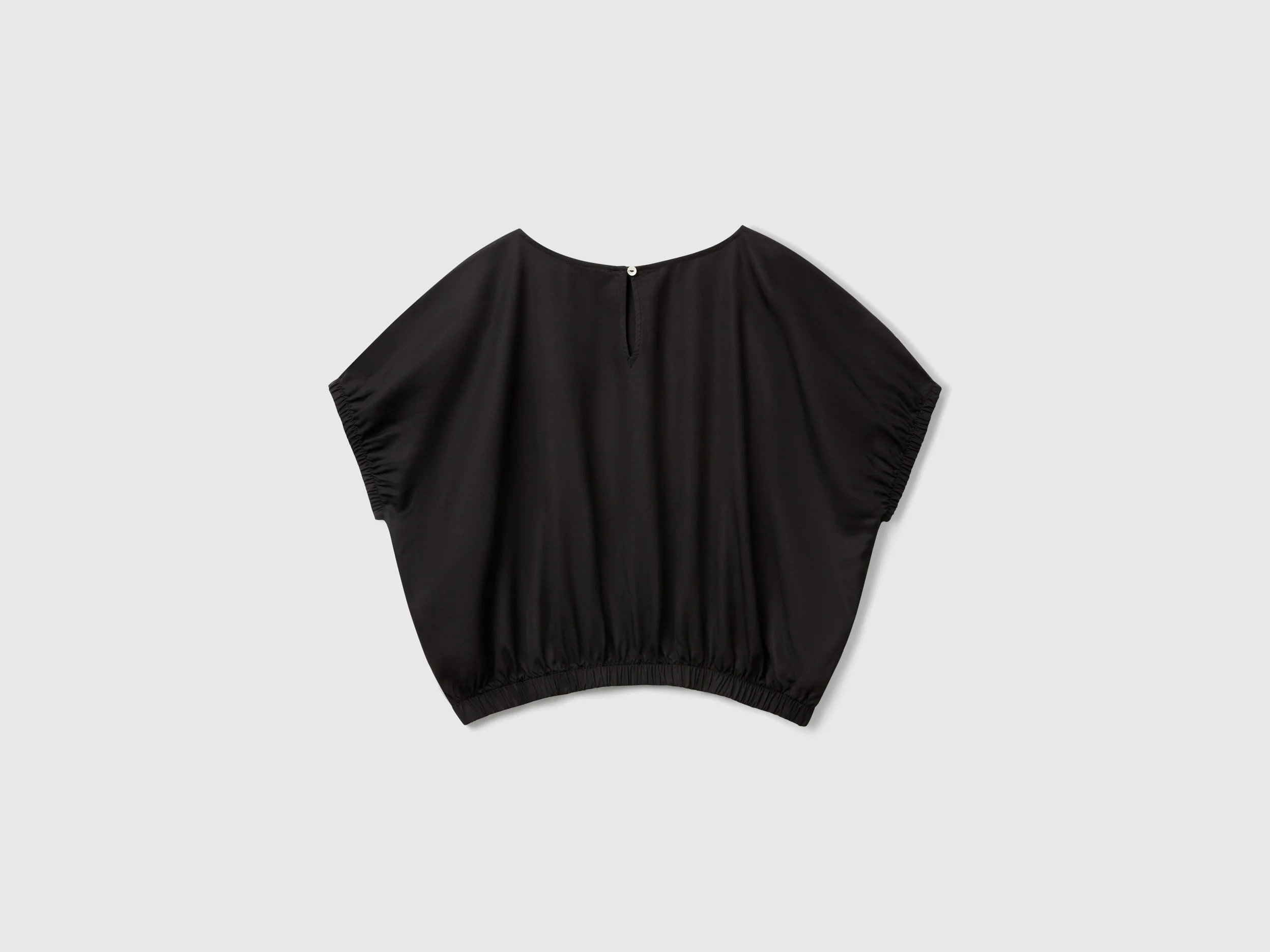 Top cropped - Image 2