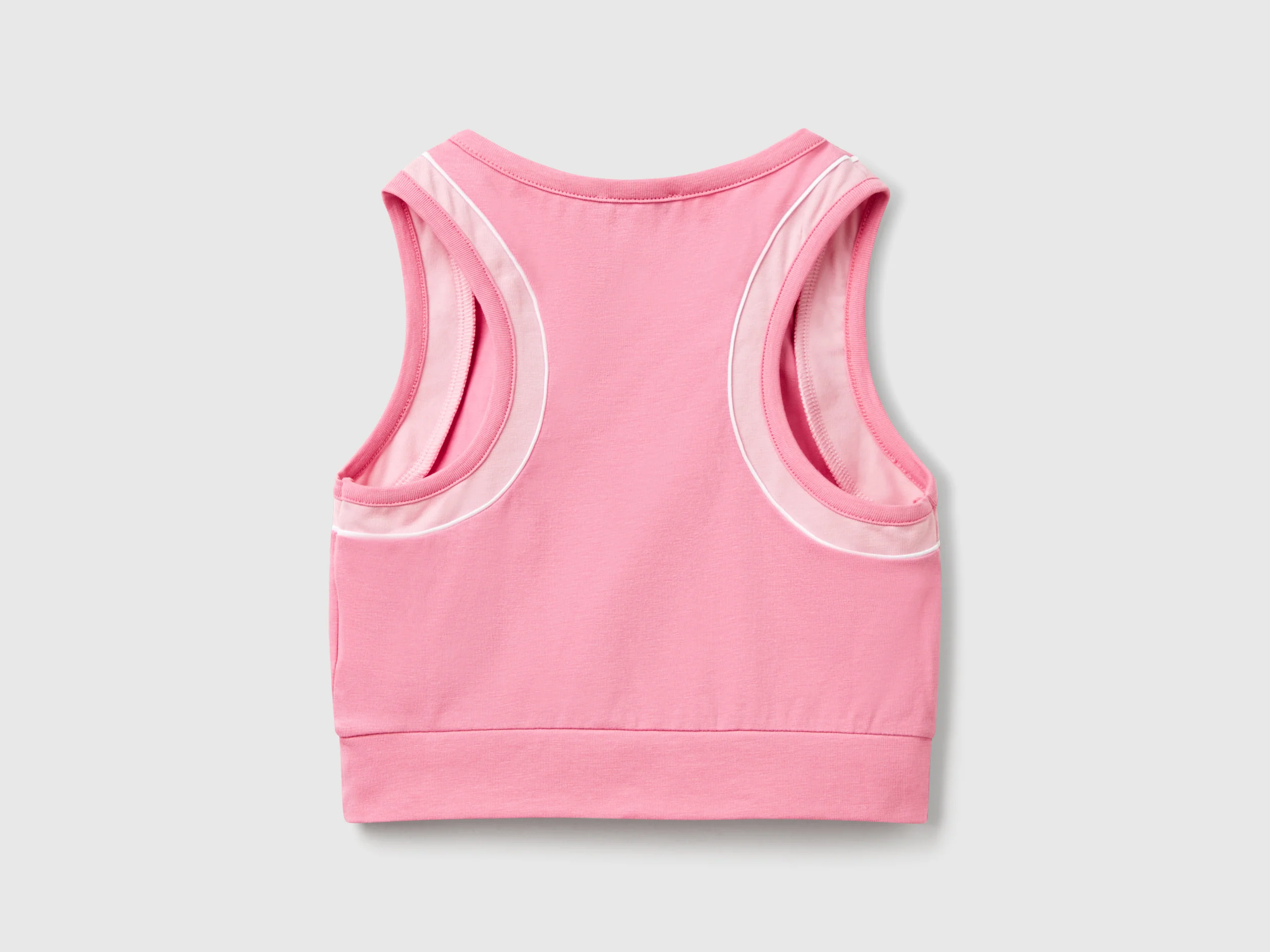Top sportivo con piping - Image 2