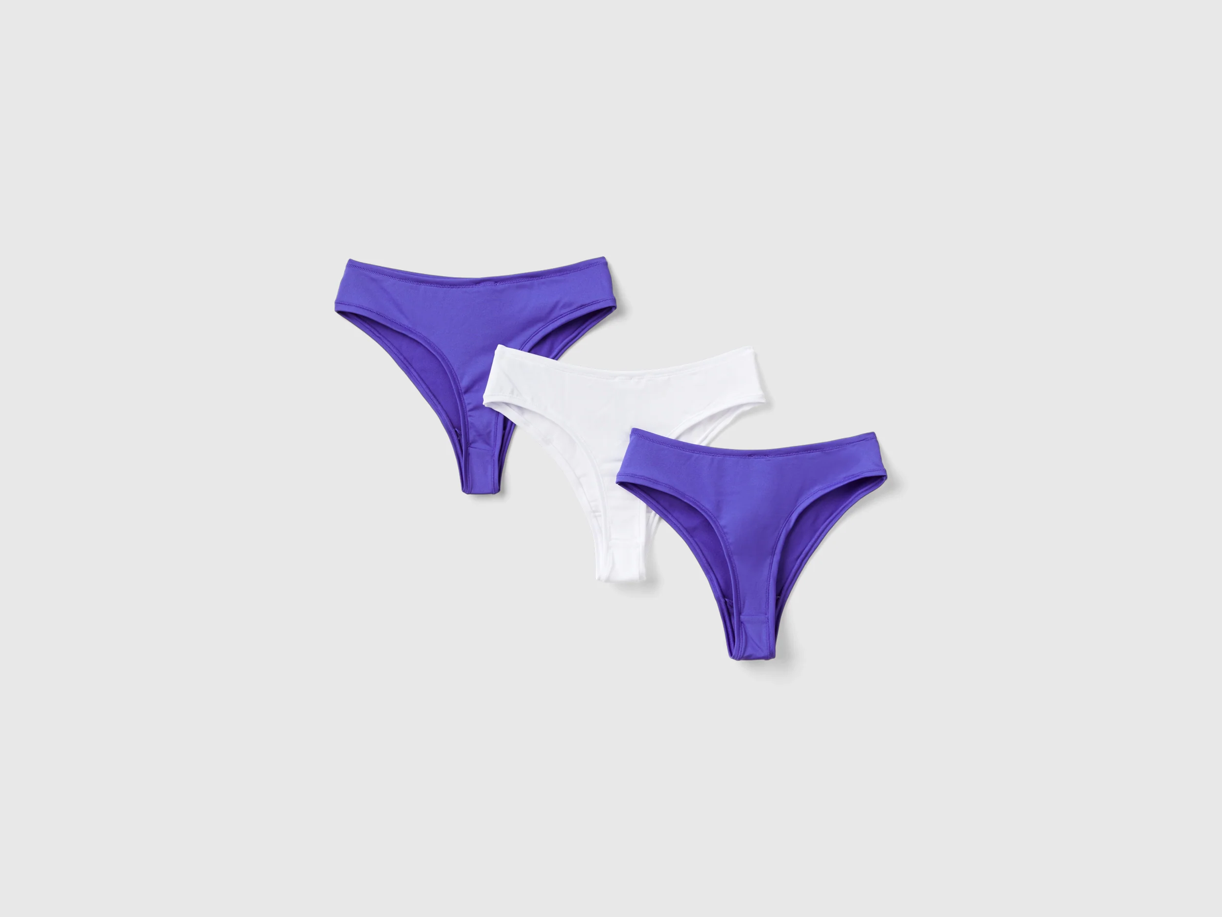 Tre slip sportivi in tessuto riciclato - Image 2