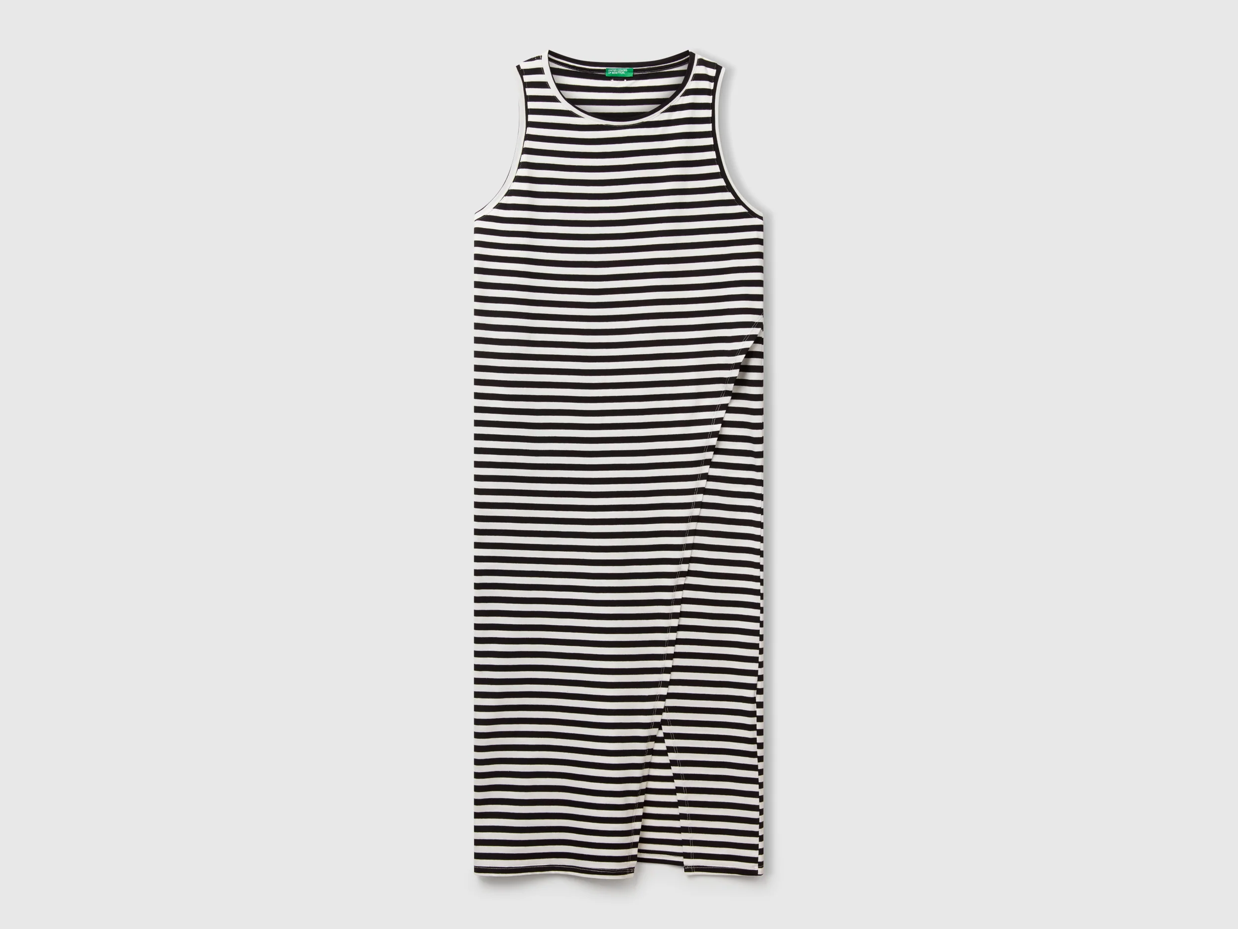 Vestito a righe con spacco